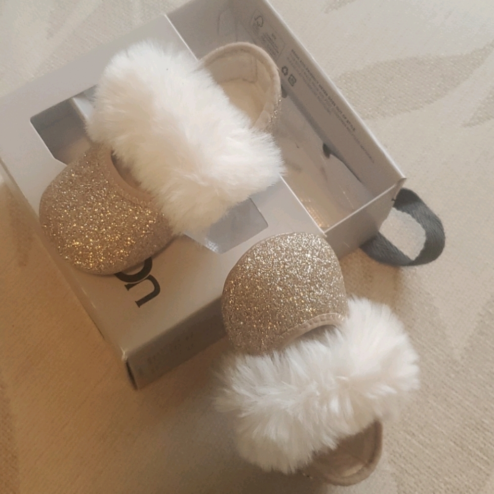 Ugg Never worn